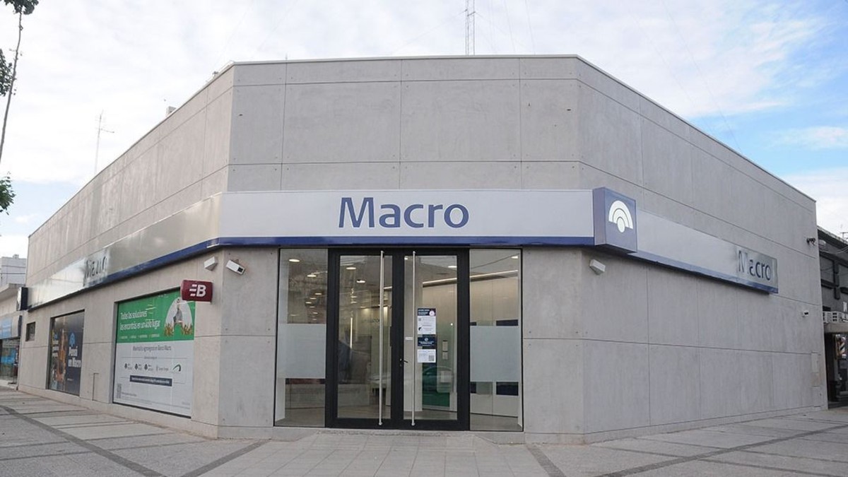 Presas por usar identidades de fallecidos y robar $45 millones