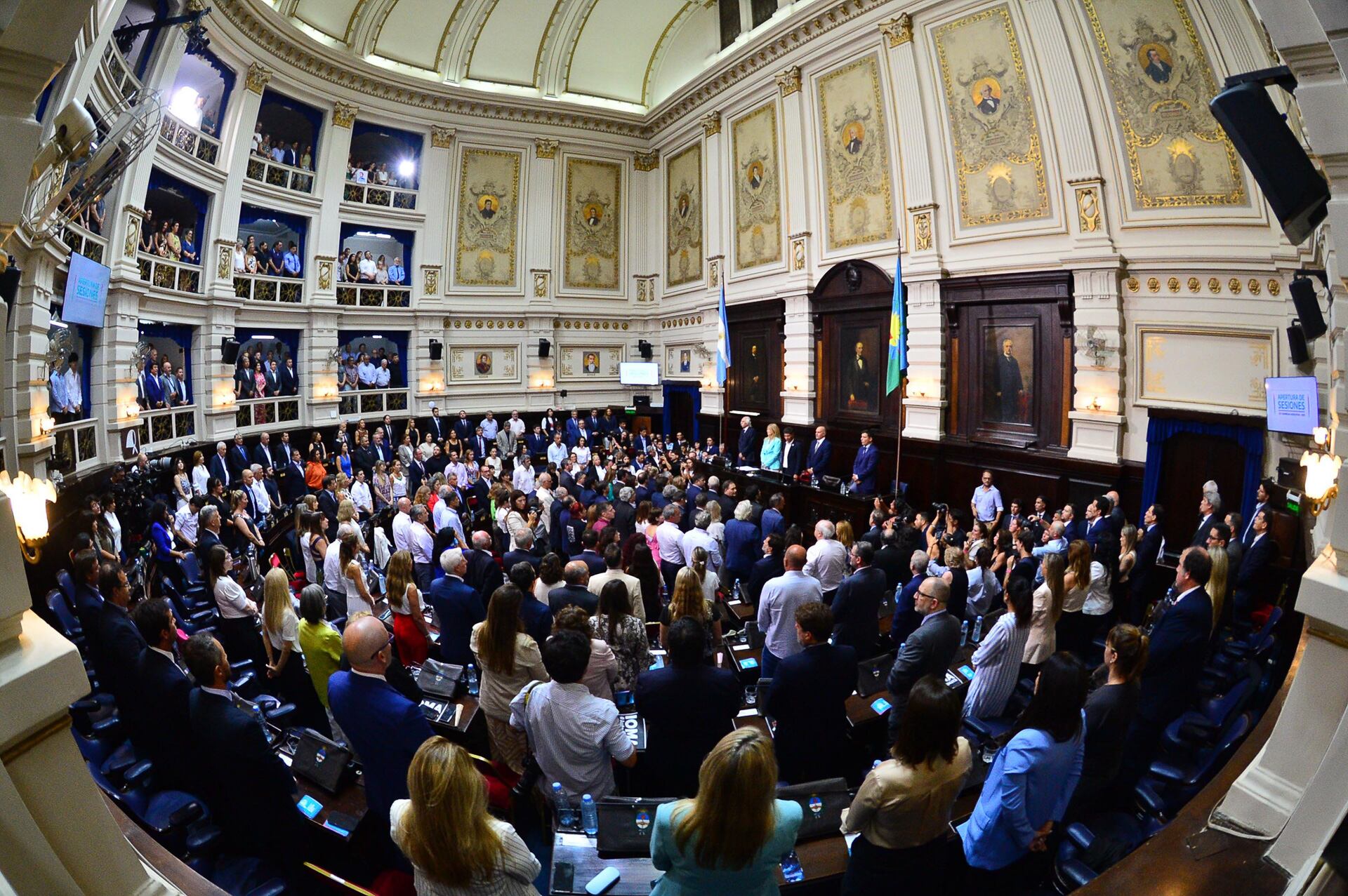 Kicillof presiona por eliminar las PASO, pero la Legislatura no avanza