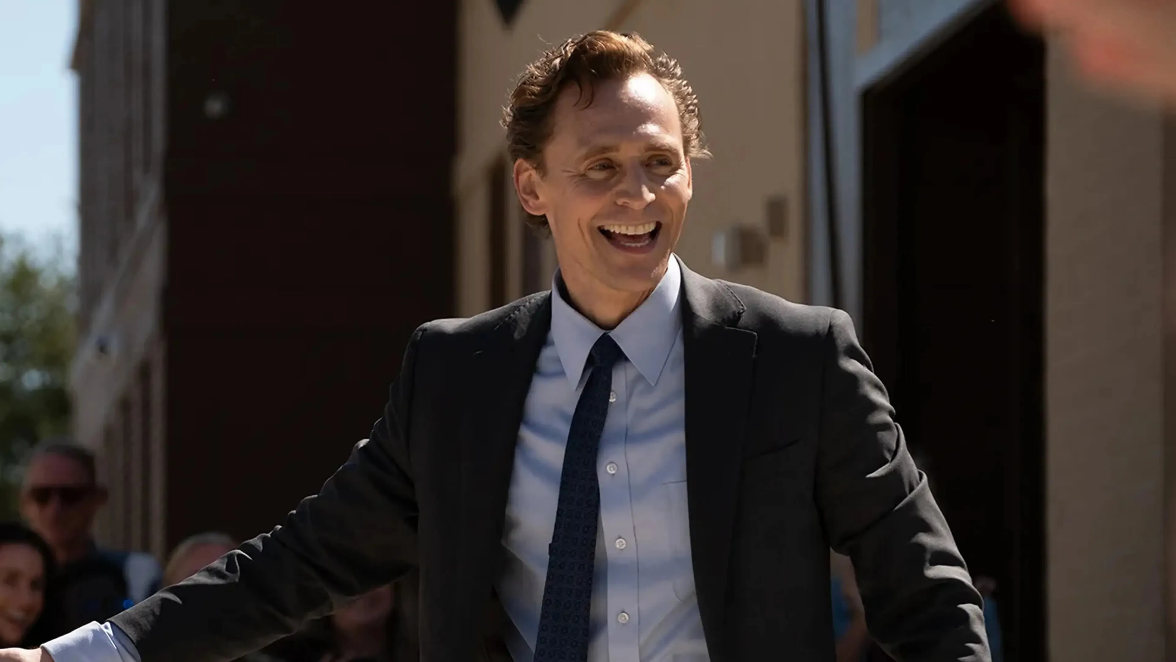 La vida de Chuck: Tom Hiddleston protagoniza el primer adelanto de la esperada adaptación de Stephen King