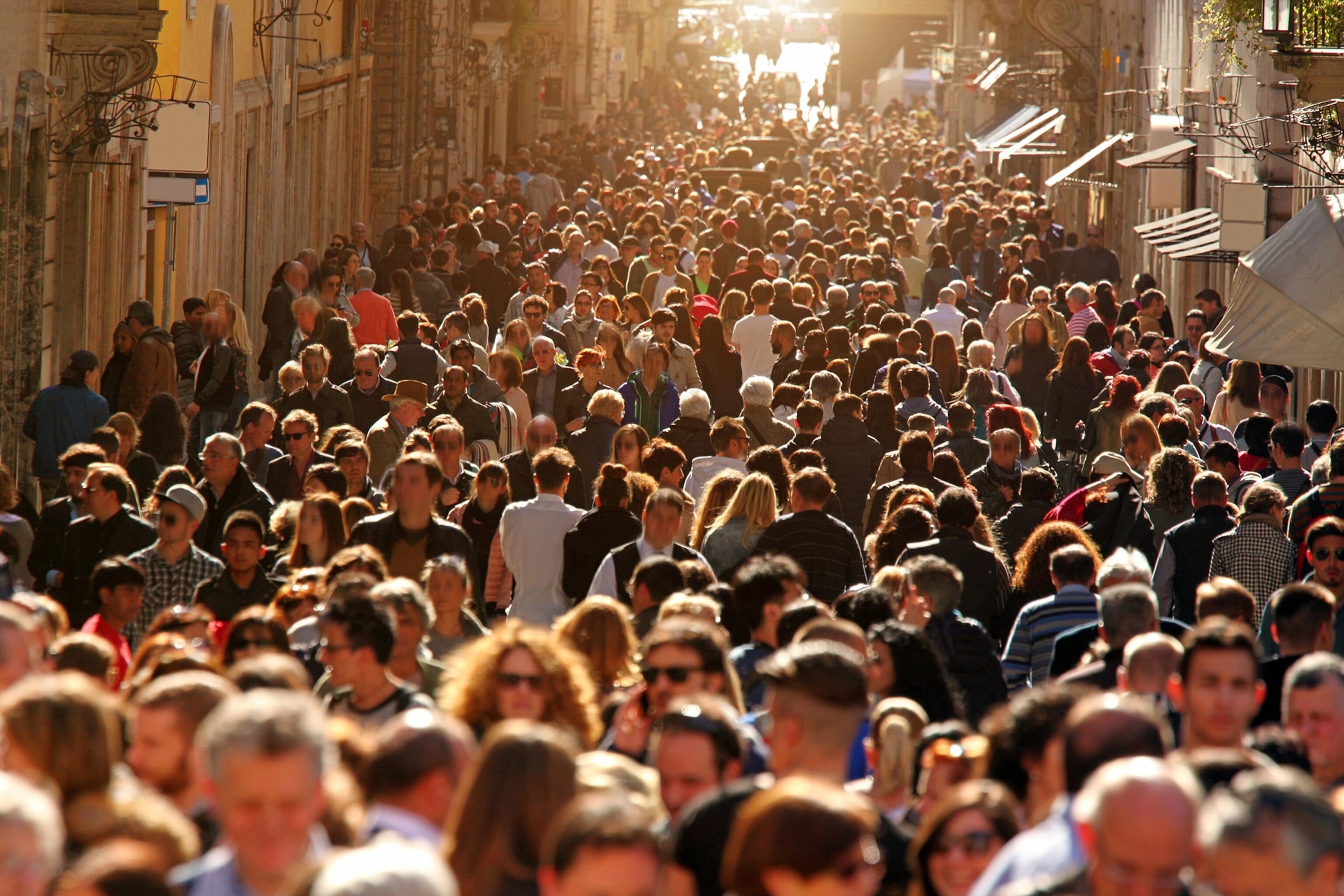 Ciudades al límite: los desafíos del overtourism en destinos globales