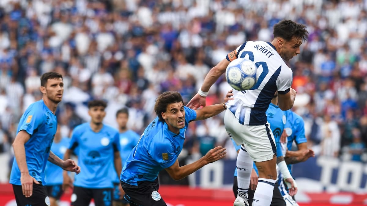 Hernández salió del banco y le dio a Belgrano un clásico que Talleres no pudo empatar ni con los postes