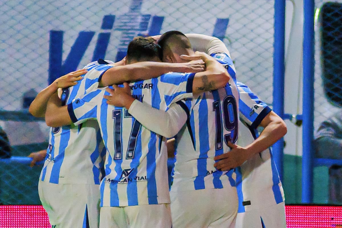 Racing venció a Estudiantes de Río Cuarto en su primer partido tras la salida de Vojvoda