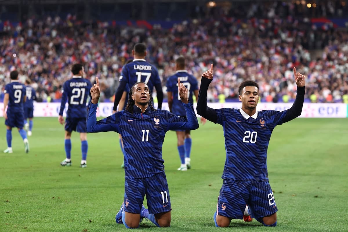 Francia concretó una remontada de cuatro goles en catorce minutos y se mantiene líder de su zona en la Liga de Naciones de la UEFA