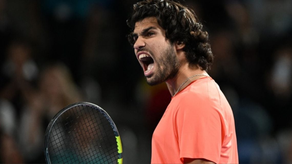 Alcaraz va por el bicampeonato en Tokio frente a Lehecka