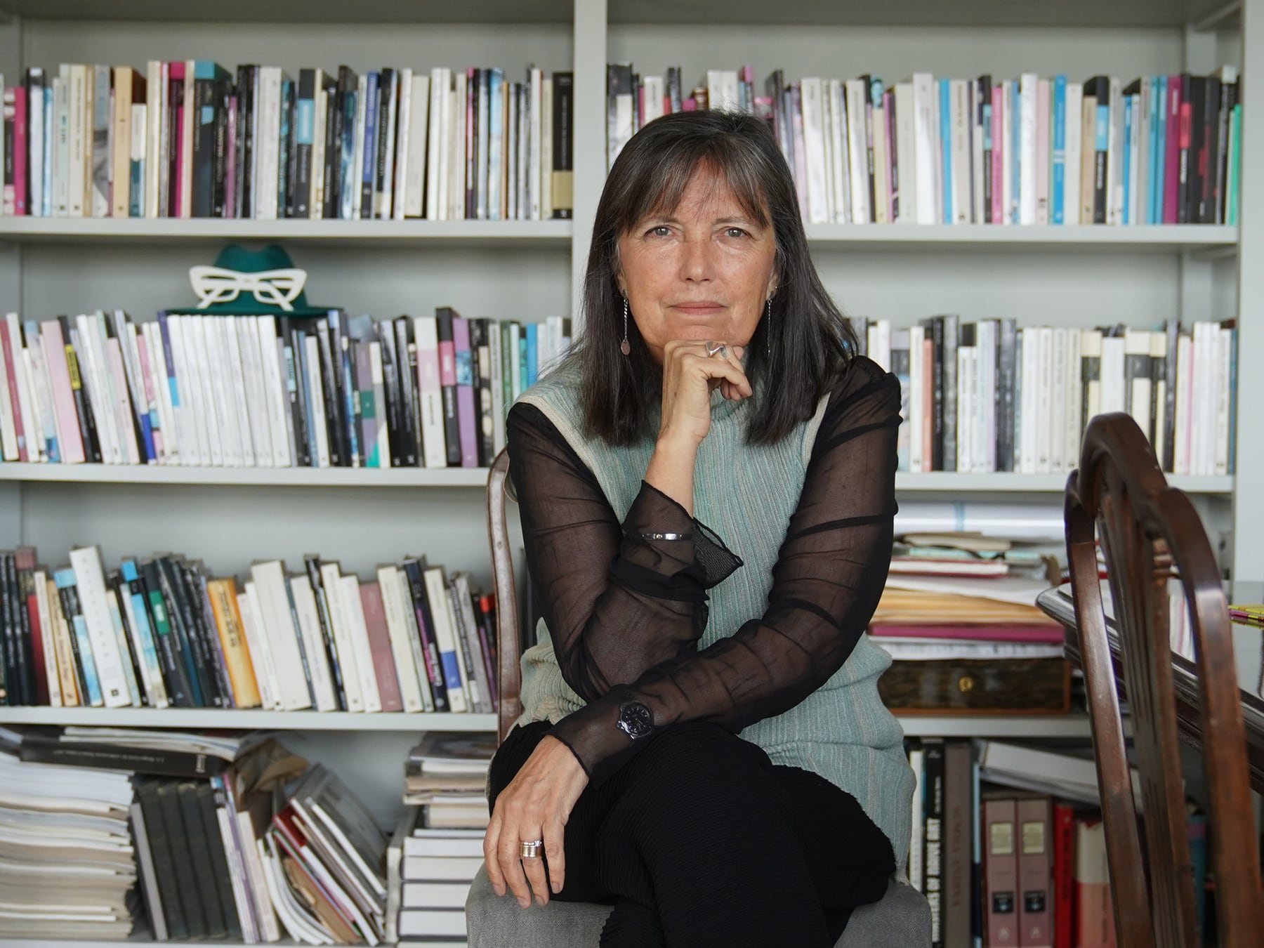 Un manuscrito póstumo y el canto de las aves: Claudia Piñeiro vuelve a hurgar en la memoria de una amistad