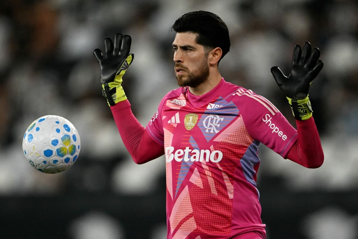 El pase errado de Agustín Rossi que le costó a Flamengo la victoria ante Santos en Vila Belmiro