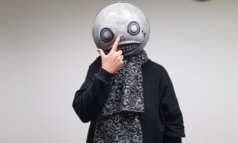 Yoko Taro ya cumplió su sueño y sólo sigue trabajando por miedo a la demencia