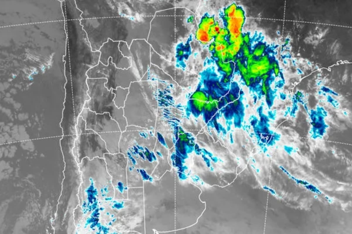 Un finde largo que arranca mojado y termina con sol en Buenos Aires: cómo moverse entre la lluvia del sábado y la mejora del lunes