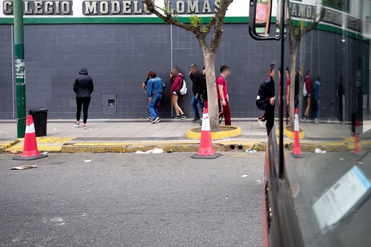 Imágenes falsas con inteligencia artificial que lastiman de verdad: la experiencia de alumnas de un colegio de Lomas de Zamora
