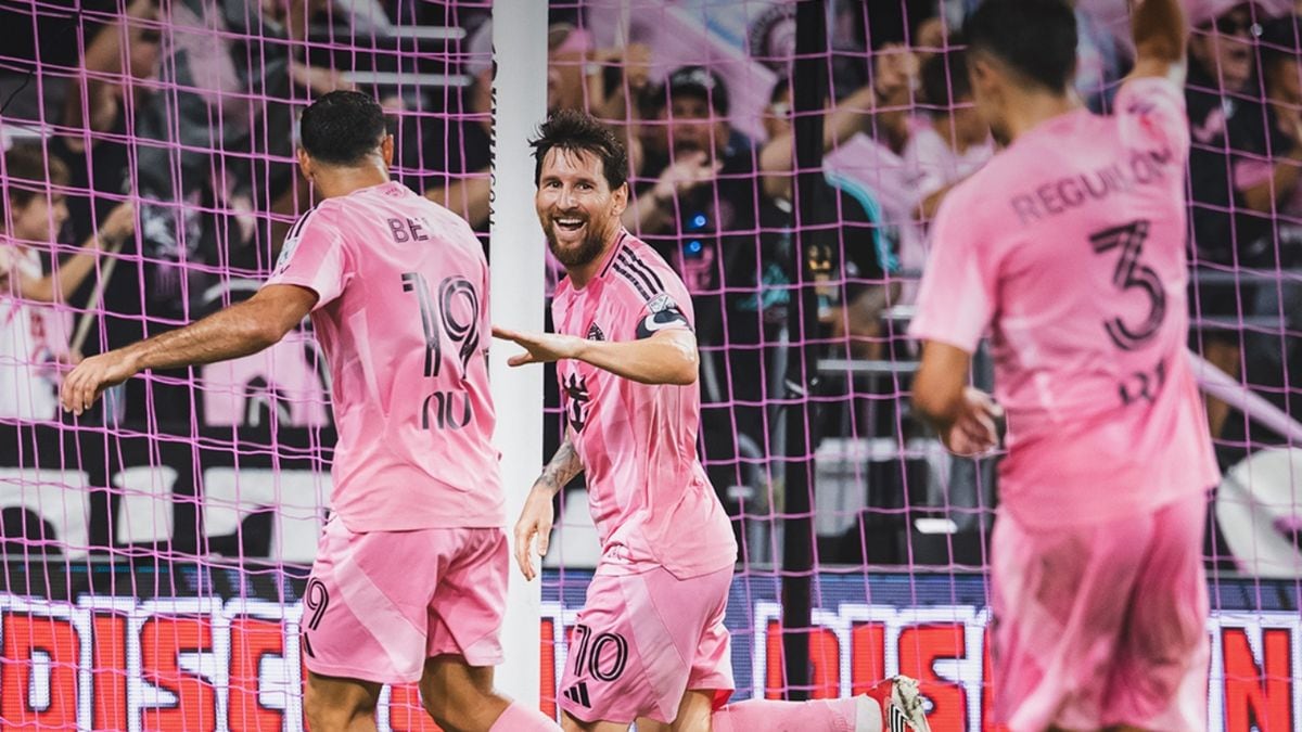 Inter Miami goleó 4-0 a DC United con un doblete de Messi y otro de Suárez y se prendió en la pelea por la Conferencia Este