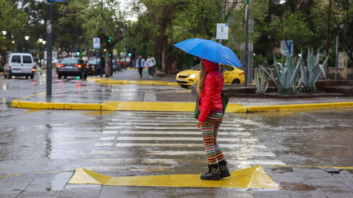 Seis departamentos del interior neuquino, bajo alerta naranja por tormentas y granizo