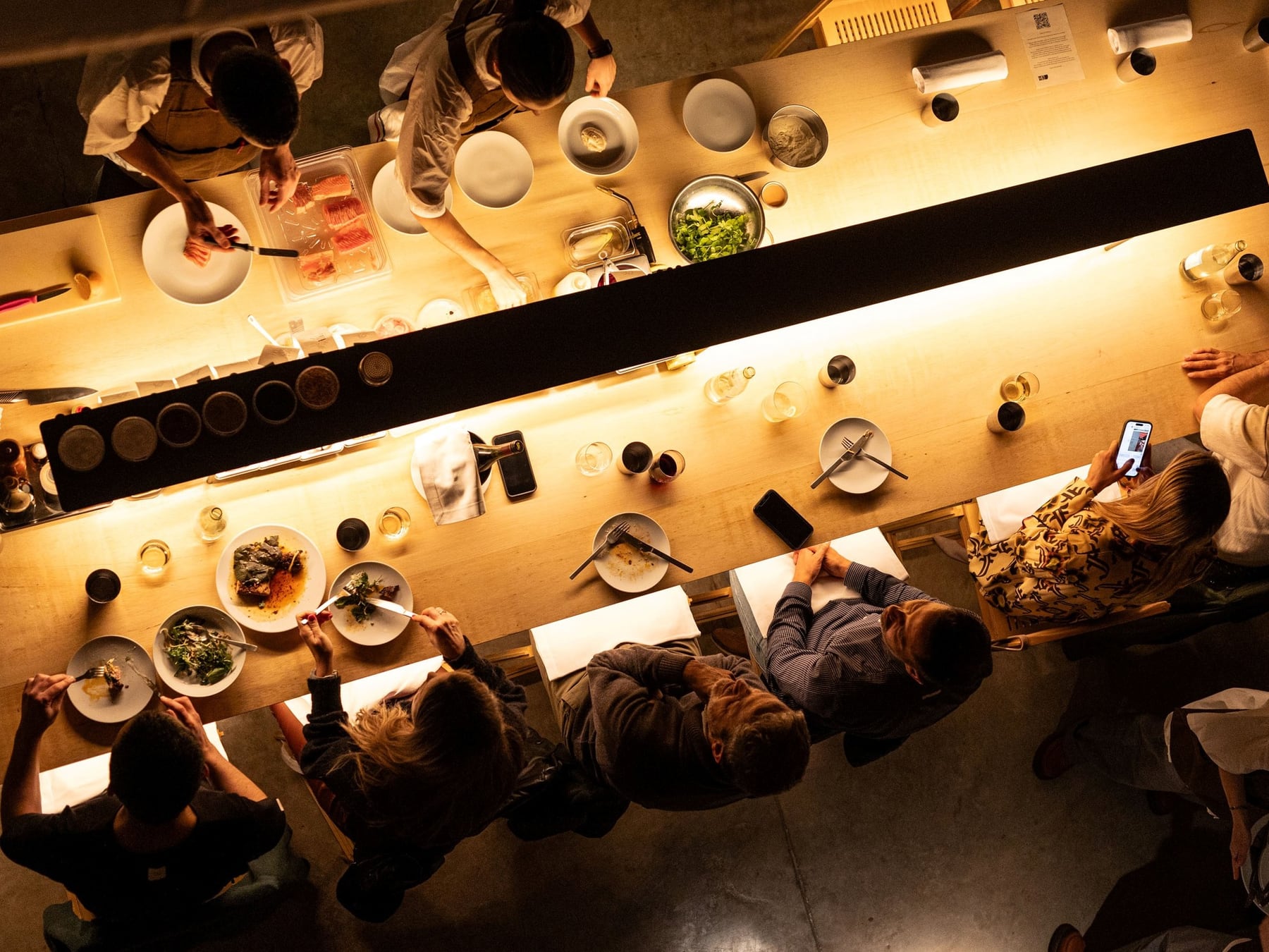 Menos comida, más foto y ticket bajo control: cómo cambió la mesa en Buenos Aires