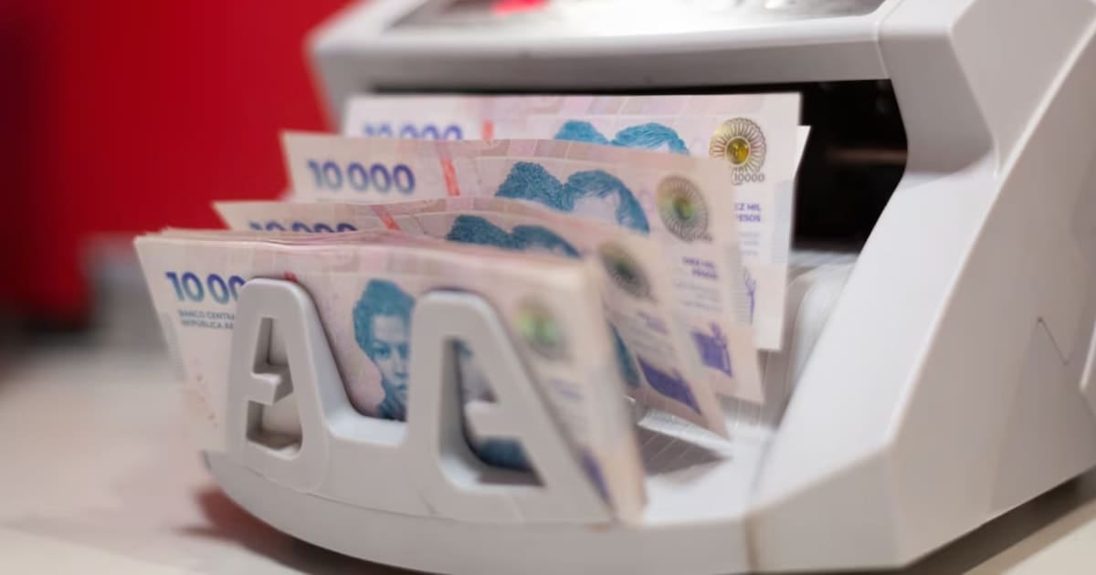Billetes deteriorados: el Banco Central fija en 60% la superficie mínima para exigir el reemplazo en ventanilla