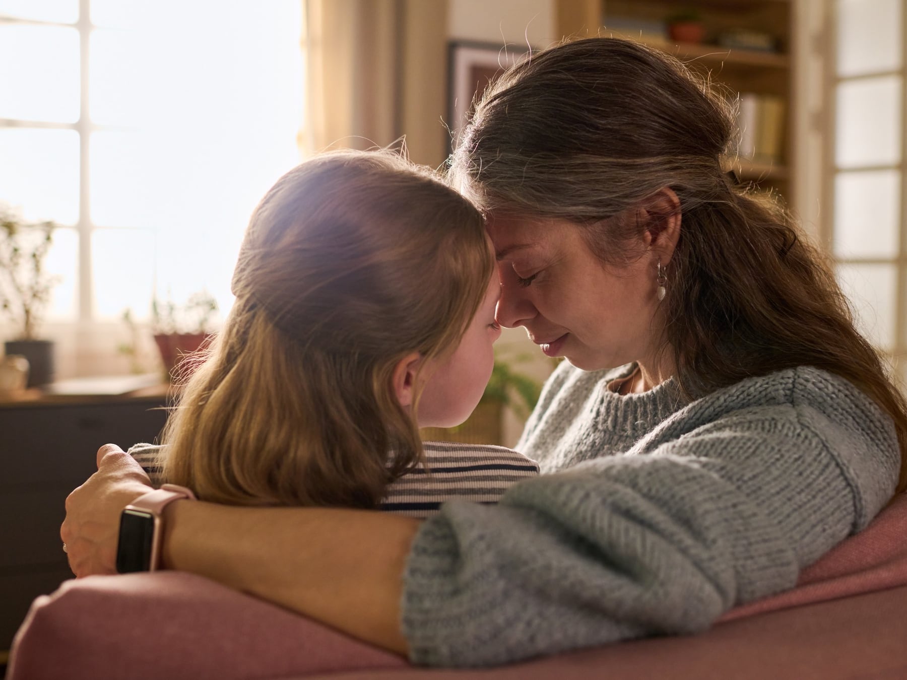 Las huellas que vuelven cuando uno se convierte en madre o padre: lo que cuesta soltar y lo que nunca se debería repetir