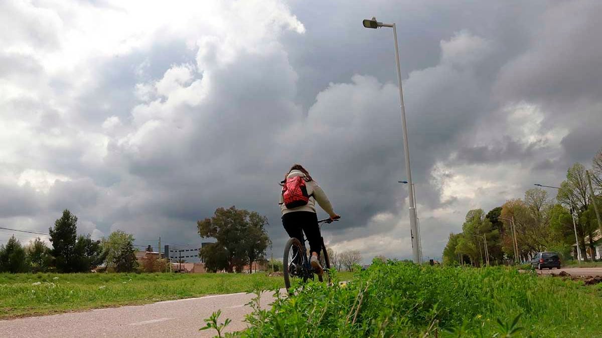 Neuquén se prepara para un cierre de semana pasado por agua y viento