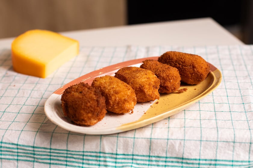 Croquetas de calabaza y gouda: la masa sin bechamel que se arma en sartén y se cierra con un secreto