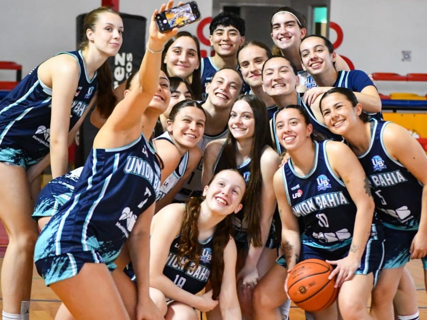 Unión Bahía sale a la cancha en la Liga Femenina: qué tiene que enfrentar y a cuánto se juega
