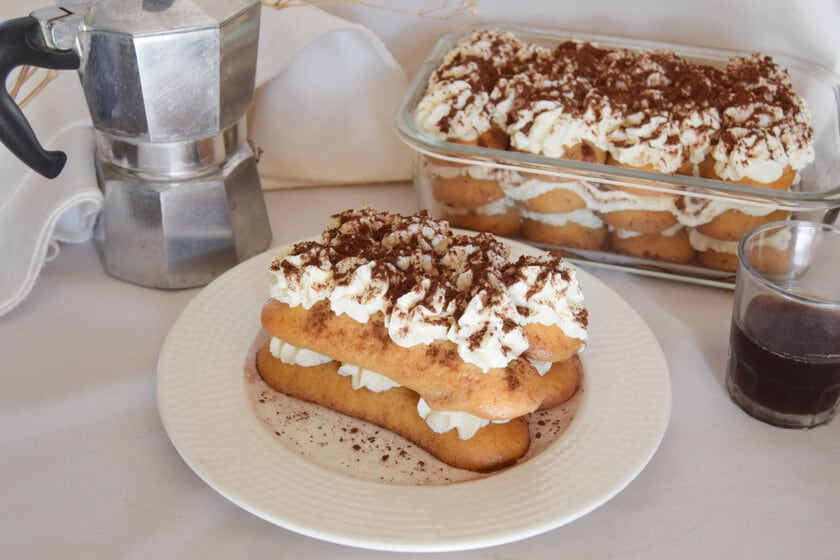 Tiramisú sin gluten: cómo armar la versión casera con bizcochos sin TACC, café frío y mascarpone bien montado