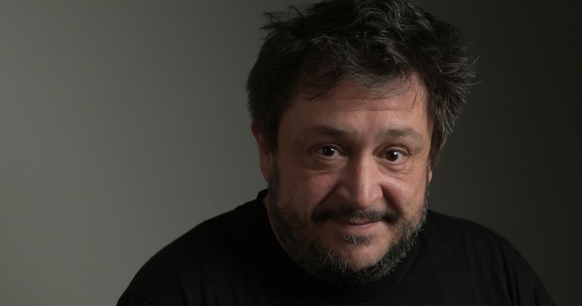 Dieciocho inversores le metieron plata a Hernán Casciari y dicen que les devolvió migajas: ahora hay denuncia penal