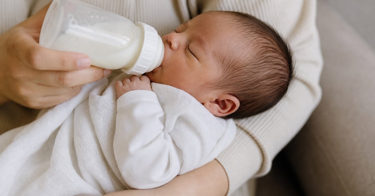Criar a un bebé cuesta 570.832 pesos por mes y la mayor parte no se va en pañales ni en leche