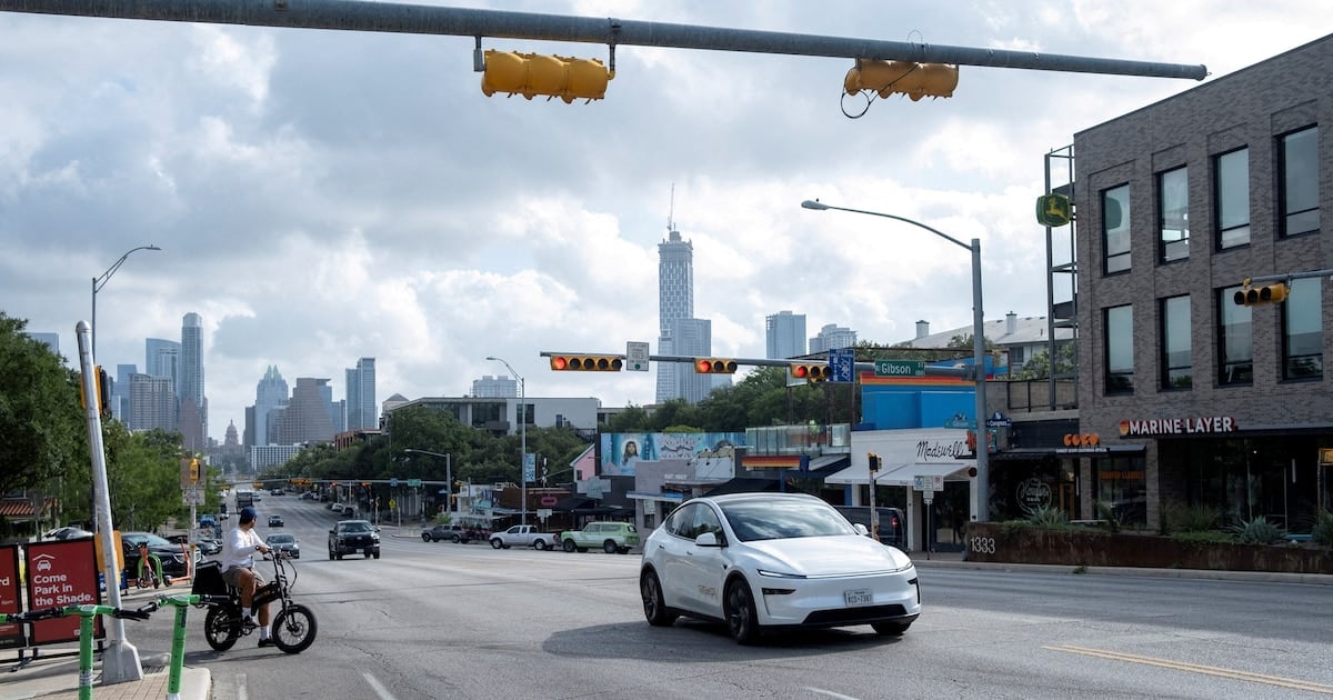 El rompecabezas de los robotaxis: ciudades de Estados Unidos deciden por su cuenta mientras el Congreso no se pone de acuerdo